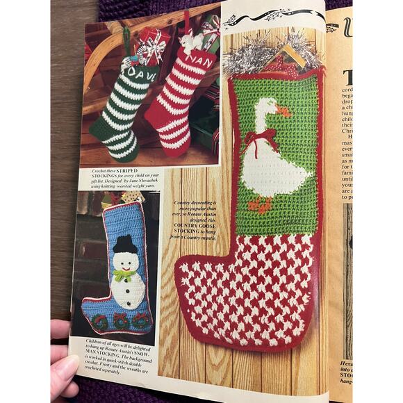 Christmas Crocheted pattern book 1989 - Picture 6 of 15